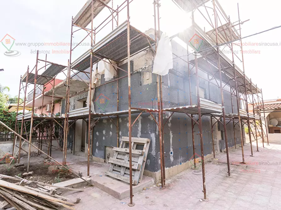 Immagine 2 di Casa indipendente in vendita  a Siracusa