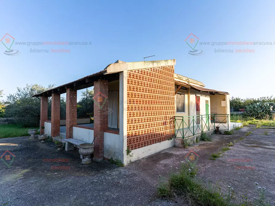 Immagine 21 di Villa in vendita  a Siracusa