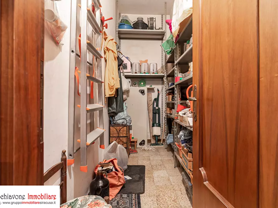 Immagine 23 di Pentalocale in vendita  a Siracusa