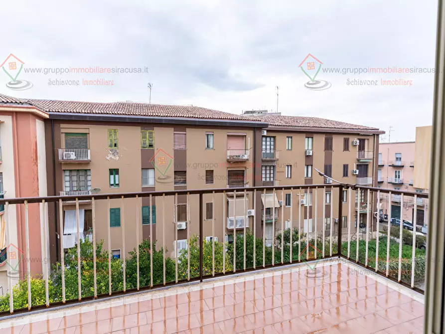 Immagine 15 di Trilocale in vendita  a Siracusa