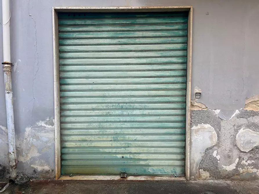 Immagine 1 di Garage in vendita  a Siracusa