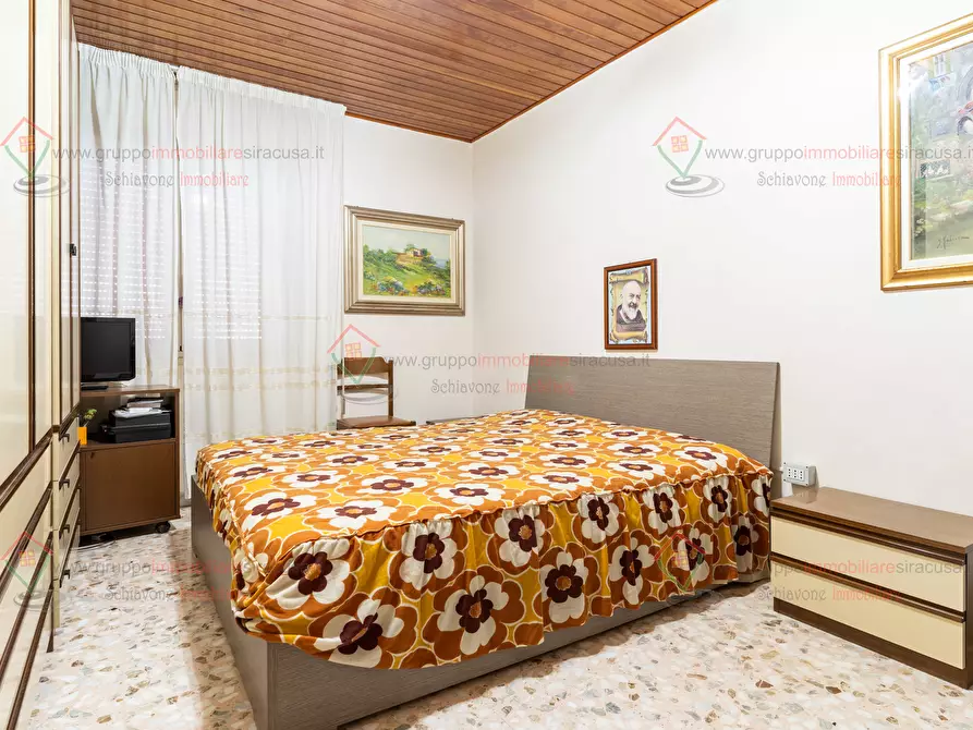 Immagine 8 di Quadrilocale in vendita  a Siracusa