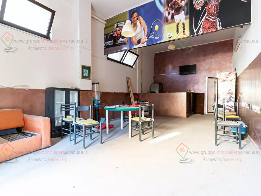 Immagine 3 di Locale commerciale in vendita  a Siracusa