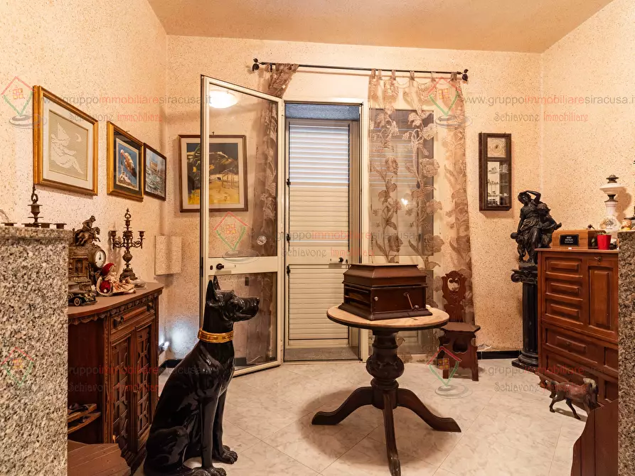 Immagine 8 di Villa in vendita  a Siracusa