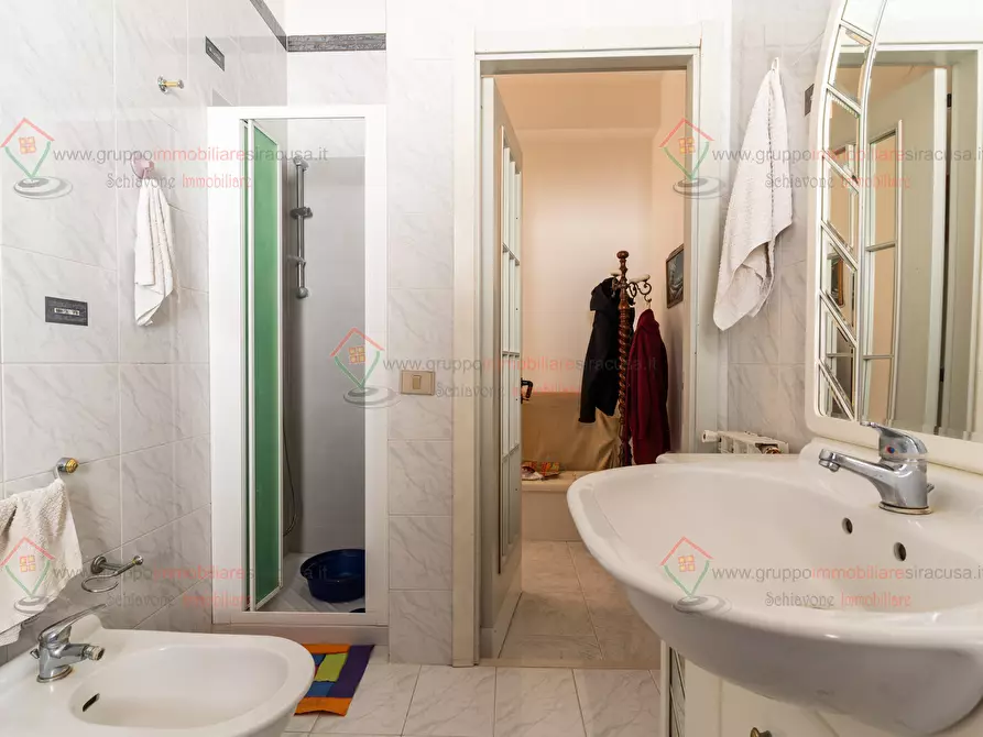 Immagine 12 di Trilocale in vendita  a Siracusa