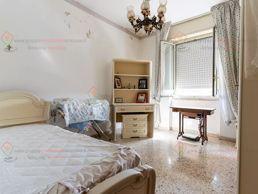 Immagine 10 di Trilocale in vendita  a Siracusa