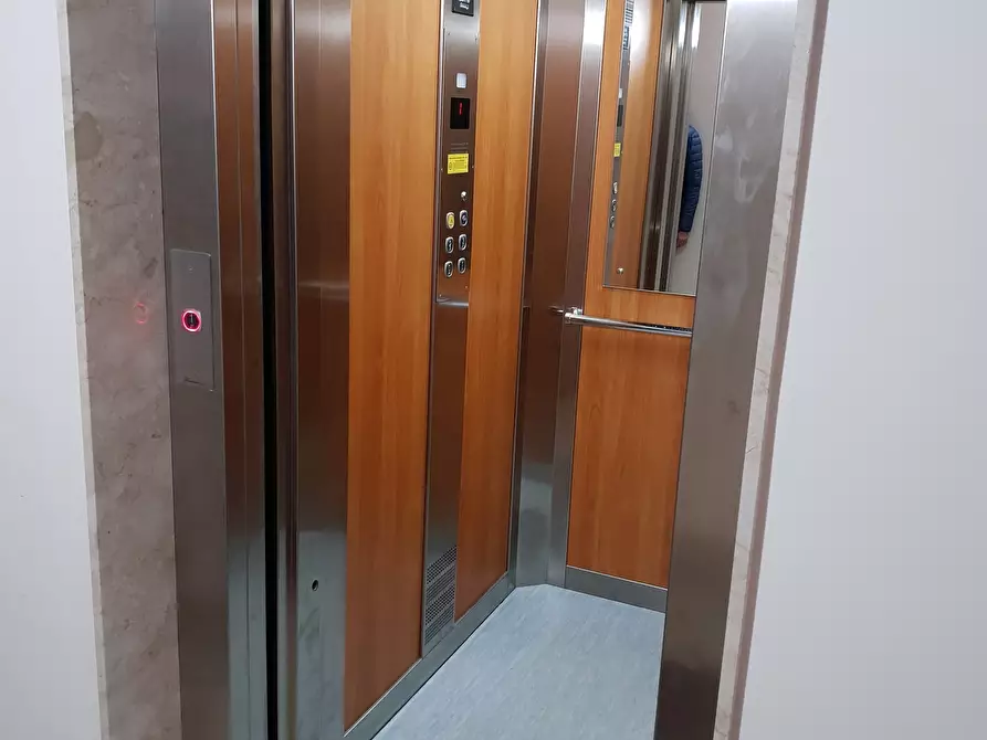 Immagine 9 di Bilocale in affitto  a Siracusa