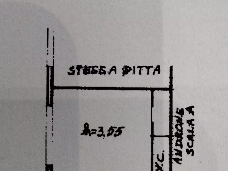 Immagine 6 di Locale commerciale in vendita  a Siracusa