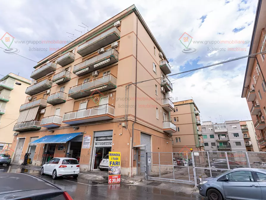 Immagine 27 di Quadrilocale in vendita  a Siracusa