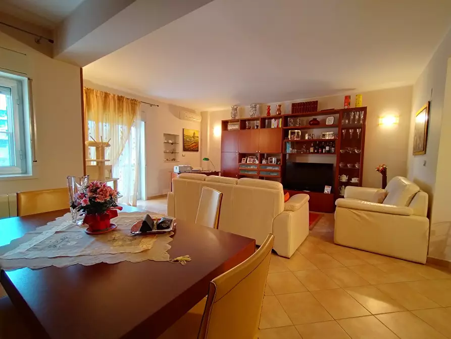 Immagine 5 di Quadrilocale in vendita  a Siracusa