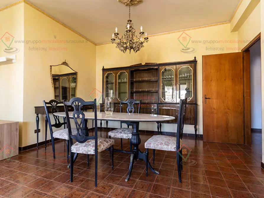 Immagine 12 di Pentalocale in affitto  a Siracusa