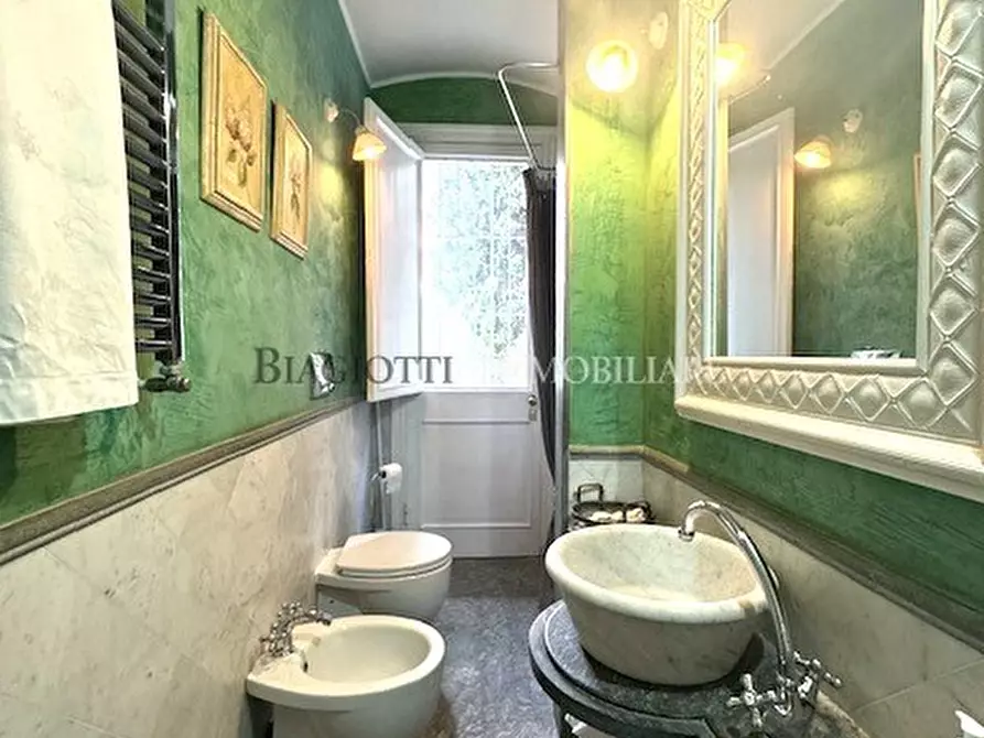 Immagine 5 di Casa semindipendente in vendita  a Livorno