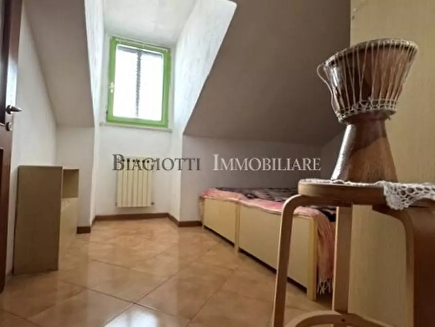Immagine 29 di Trilocale in vendita  a Livorno