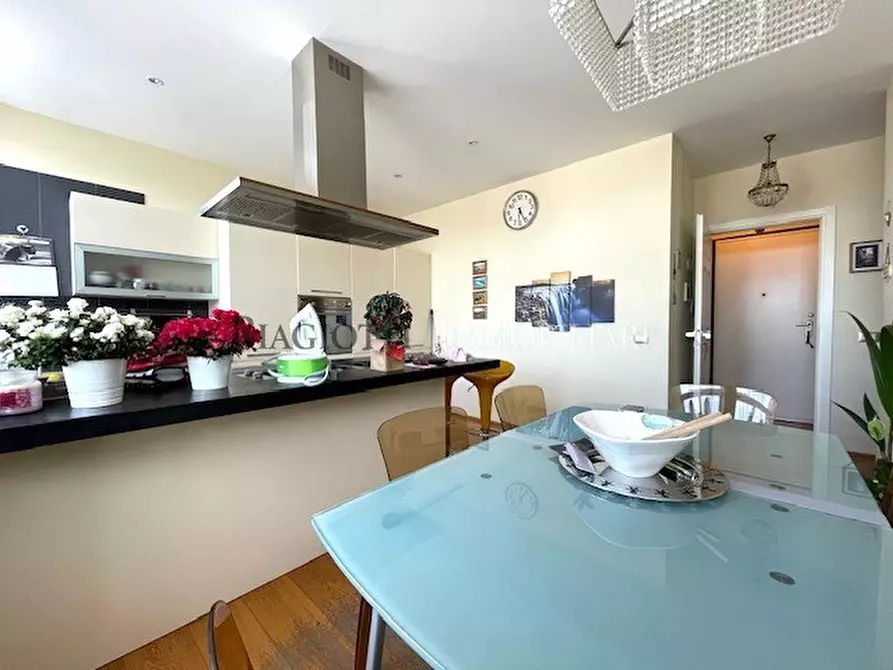 Immagine 8 di Attico in vendita  a Livorno