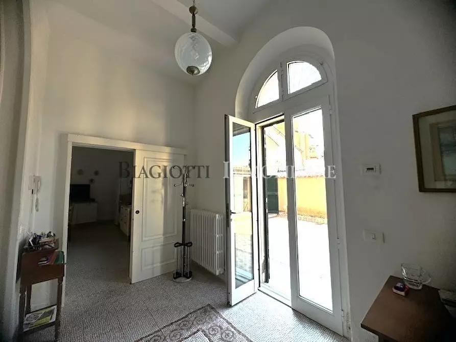Immagine 10 di Casa semindipendente in vendita  a Livorno