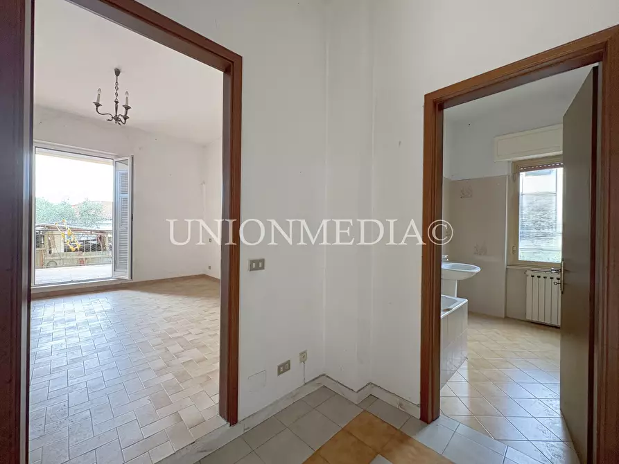 Immagine 5 di Appartamento in vendita  in via 27 gennaio a Sarzana