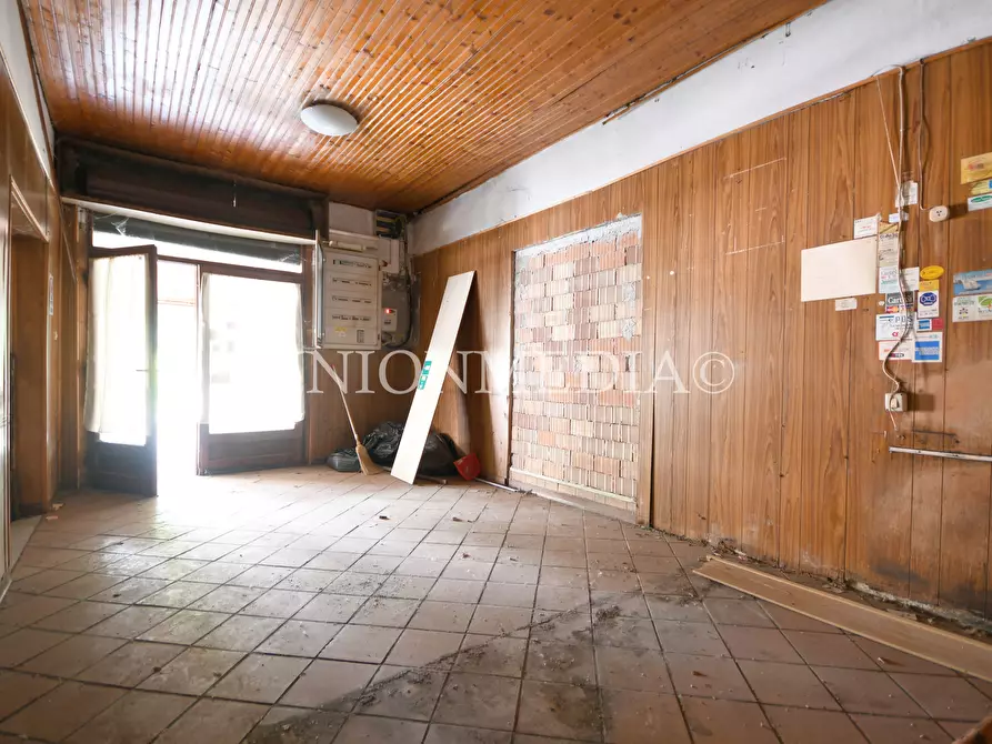 Immagine 16 di Locale commerciale in vendita  in Via Provinciale a Arcola
