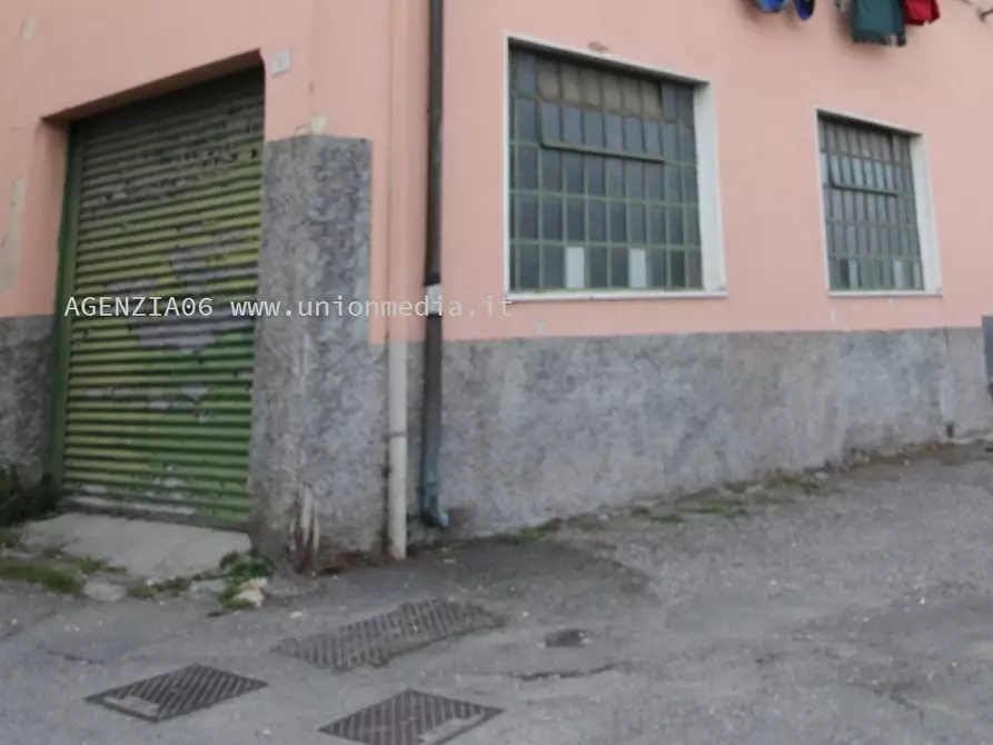 Immagine 1 di Garage in vendita  a Arcola