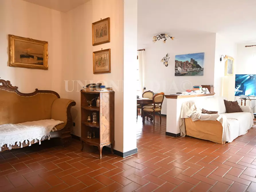 Immagine 15 di Villa in vendita  in Via caniparola a Fosdinovo