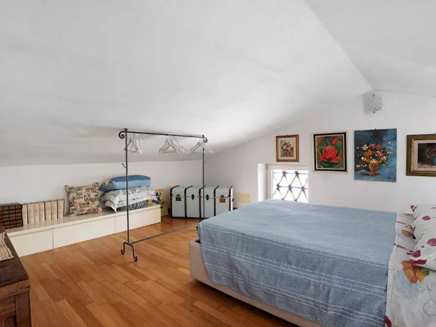 Immagine 7 di Casa semindipendente in affitto  a Sarzana