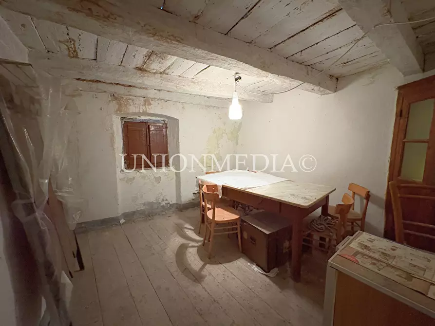 Immagine 7 di Casa semindipendente in vendita  in via giucano a Fosdinovo