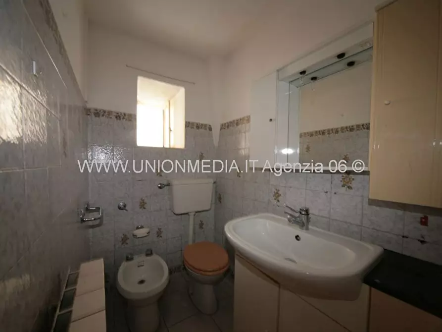 Immagine 6 di Appartamento in vendita  a Vezzano Ligure