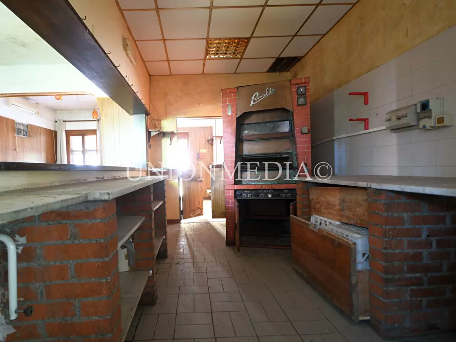 Immagine 8 di Locale commerciale in vendita  in Via Provinciale a Arcola