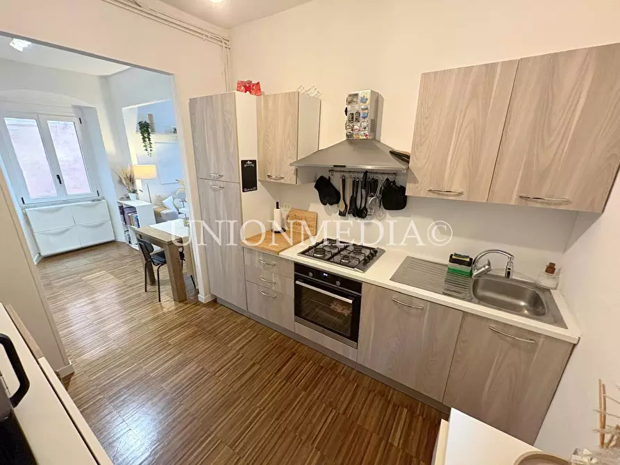 Immagine 9 di Appartamento in vendita  in piazza matteotti a Sarzana