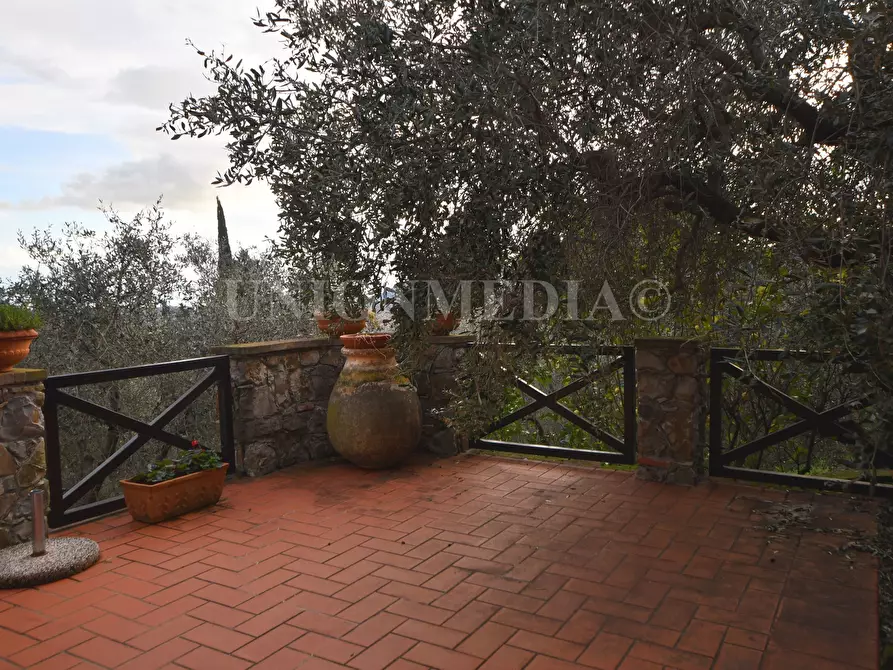 Immagine 5 di Villa in vendita  in Via caniparola a Fosdinovo