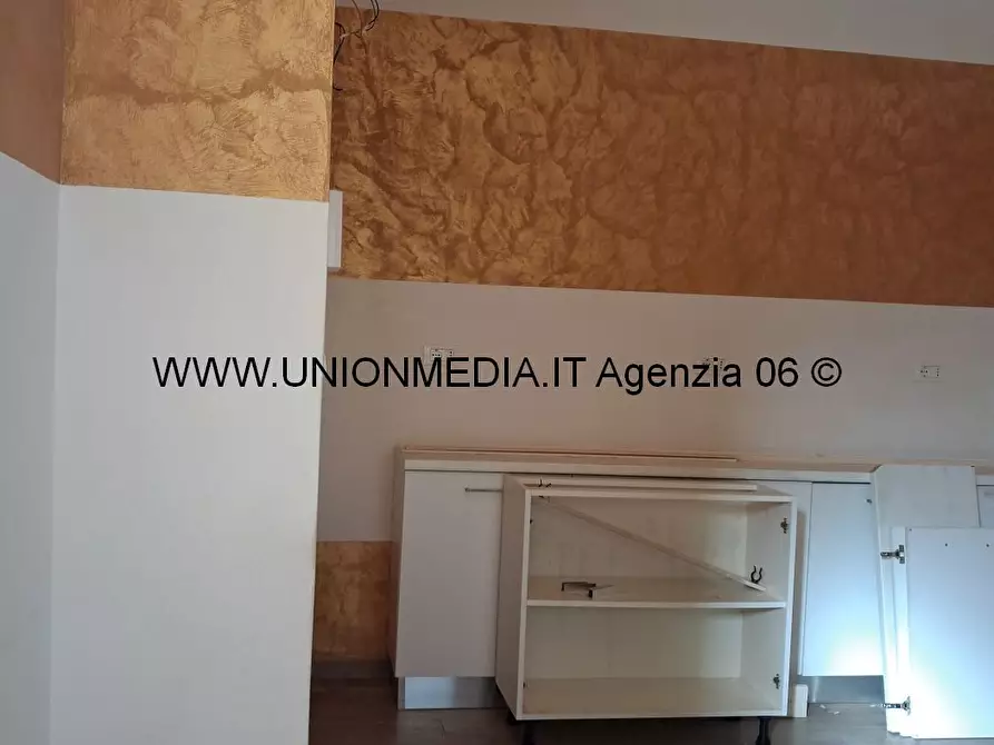 Immagine 2 di Capannone industriale in affitto  a Arcola