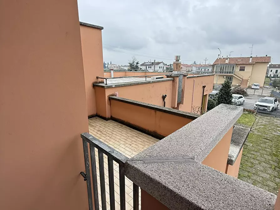 Immagine 28 di Pentalocale in vendita  in Via Busca 115 a Santarcangelo Di Romagna