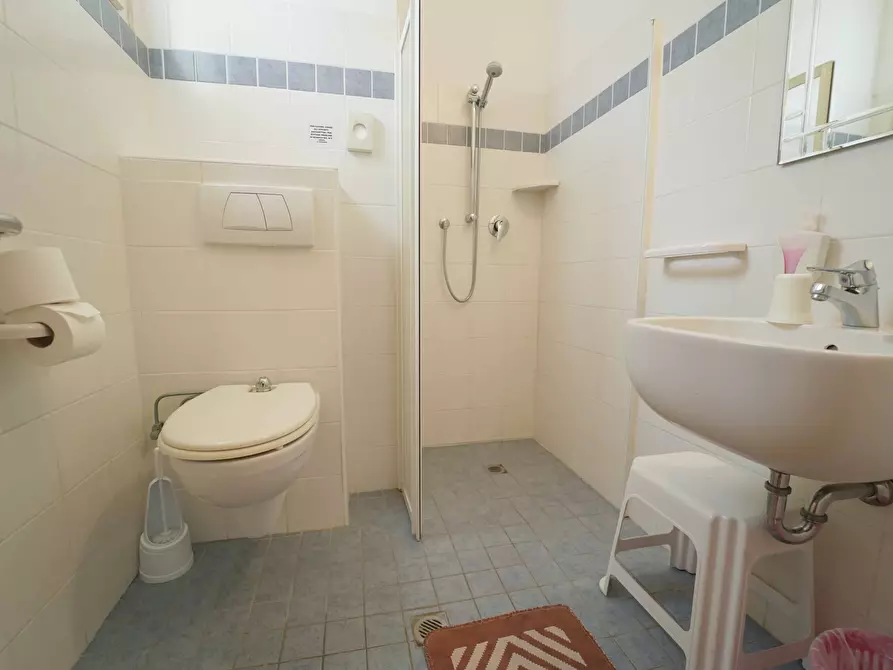 Immagine 23 di Palazzo in vendita  in Via Publio Virgilio Marone a Bellaria-Igea Marina