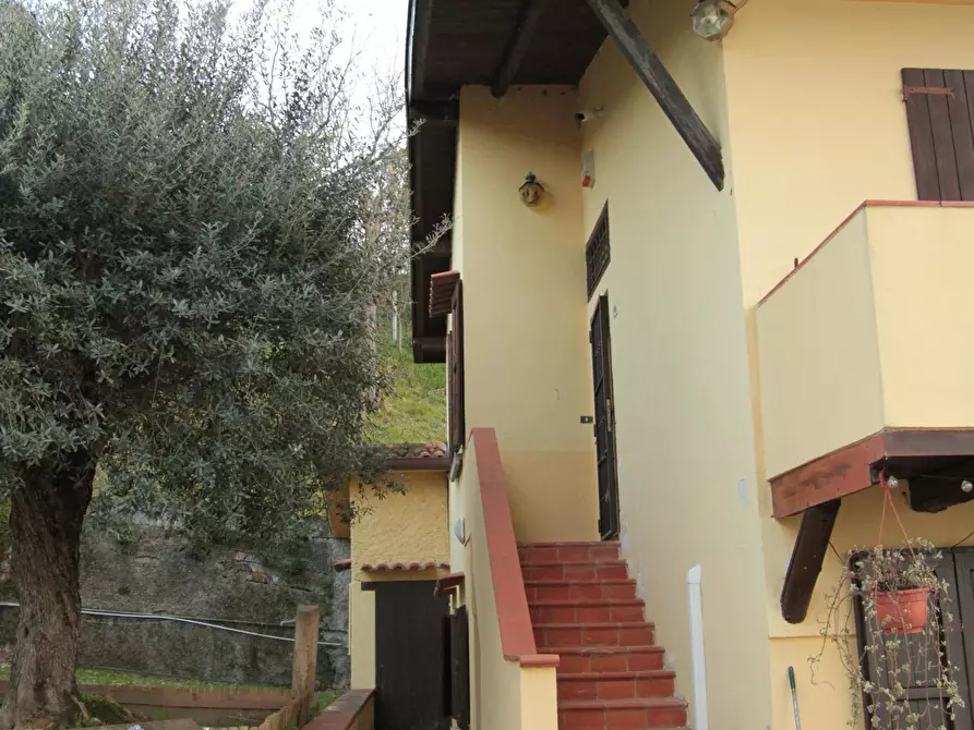 Immagine 9 di Villa in vendita  in Via Tomassini 18 a Borghi