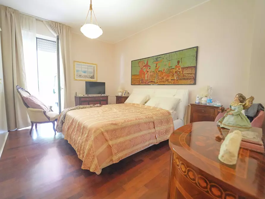 Immagine 9 di Palazzo in vendita  in Via Albio Tibullo 40 a Bellaria-Igea Marina