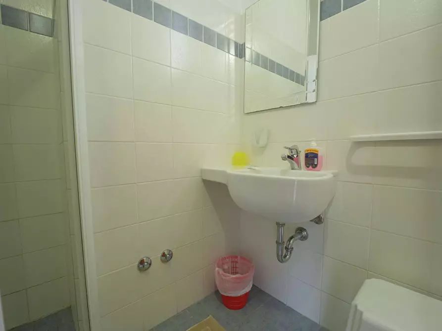 Immagine 30 di Palazzo in vendita  in Via Publio Virgilio Marone a Bellaria-Igea Marina