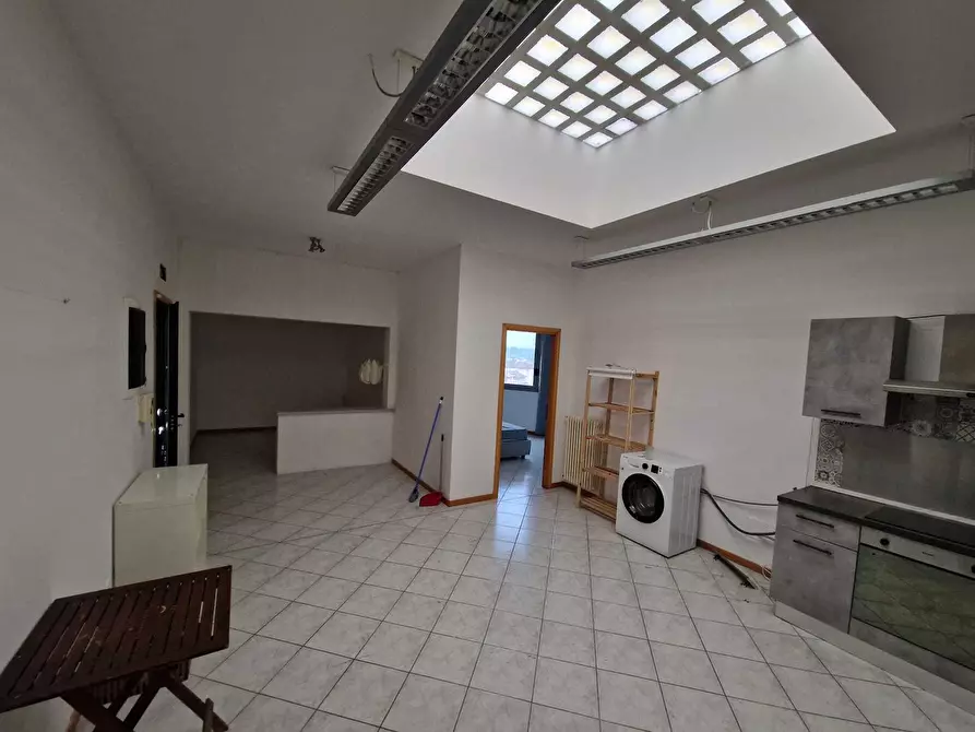 Immagine 5 di Ufficio in vendita  in Via Marecchiese 152 a Rimini