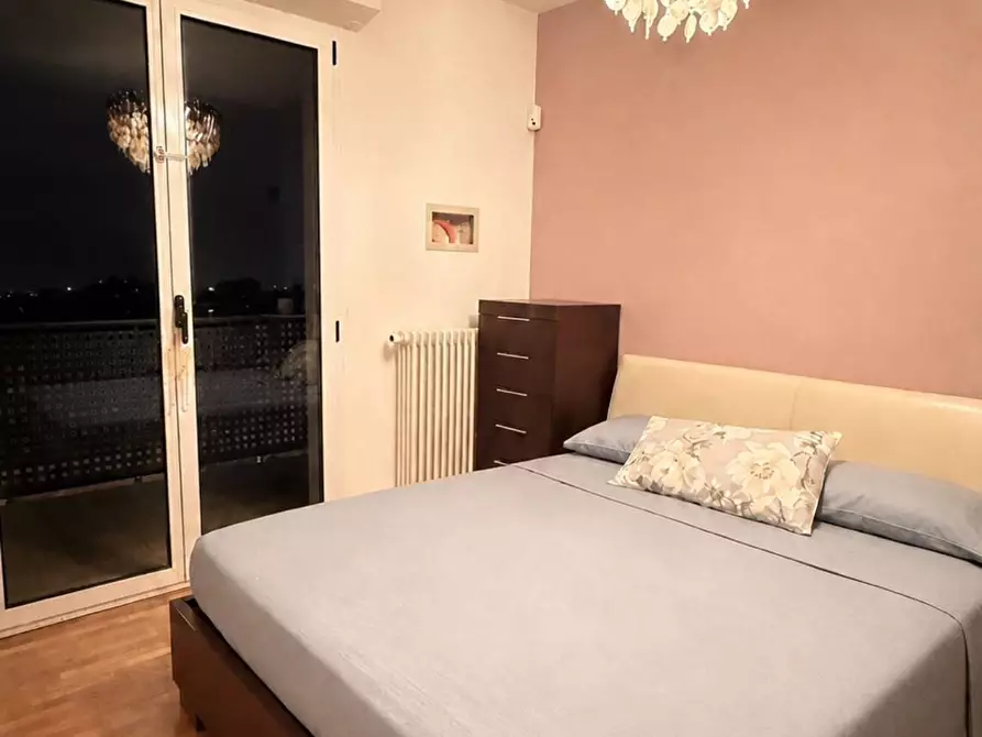 Immagine 7 di Trilocale in vendita  a Rimini