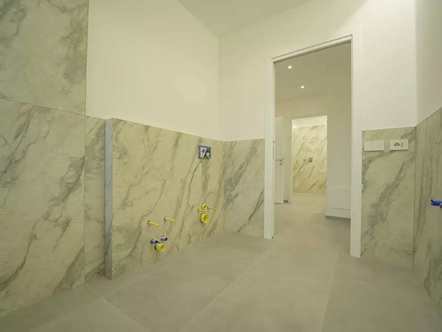 Immagine 9 di Quadrilocale in vendita  in Via Bottone 21 a Santarcangelo Di Romagna