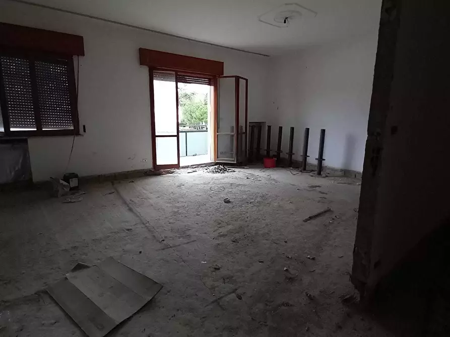 Immagine 14 di Attività commerciale in affitto  in Via Ausa 46 a Rimini