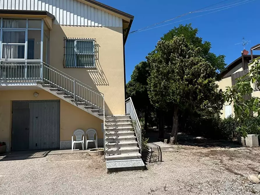 Immagine 27 di Villetta a schiera in vendita  a Santarcangelo Di Romagna