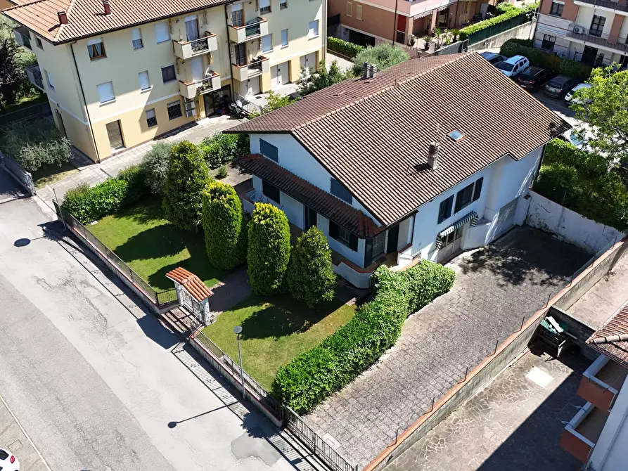 Immagine 3 di Villa in vendita  in Via di Mezzo 75 a Verucchio