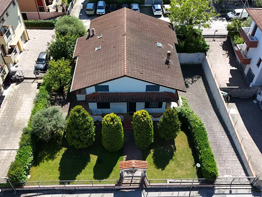 Immagine 4 di Villa in vendita  in Via di Mezzo 75 a Verucchio