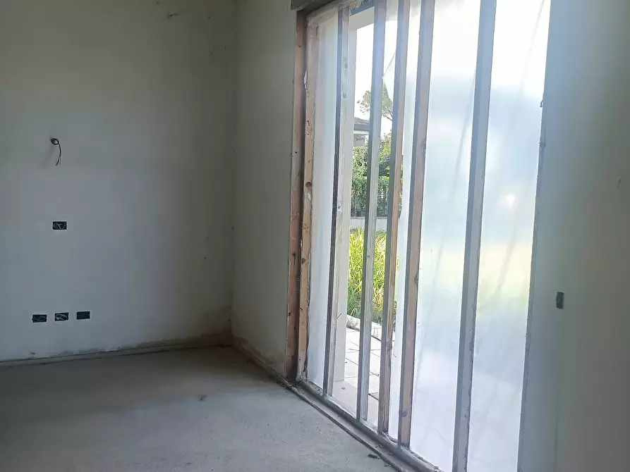 Immagine 3 di Casa bifamiliare in vendita  a Rimini