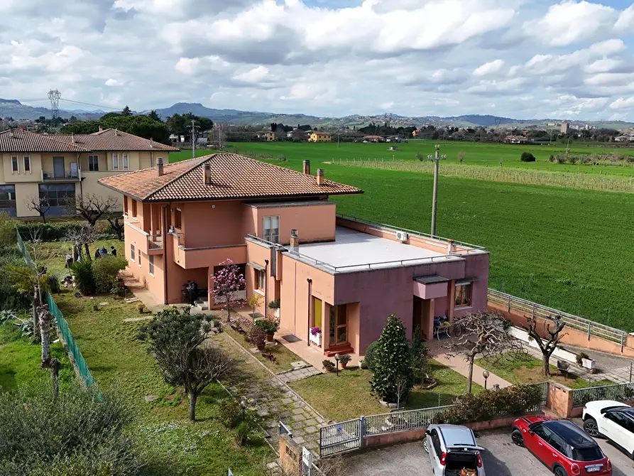 Immagine 3 di Pentalocale in vendita  in Via Busca 115 a Santarcangelo Di Romagna