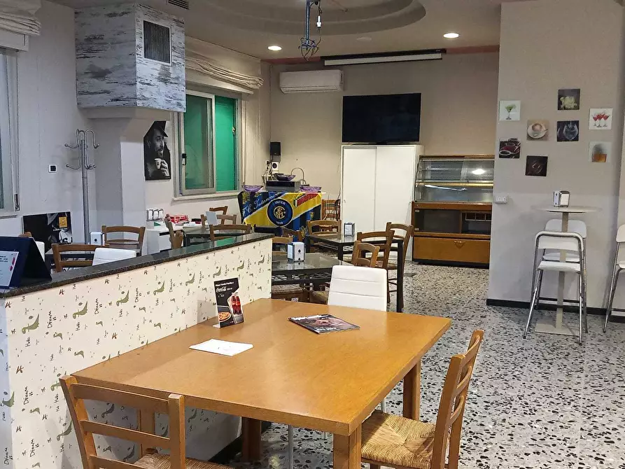Immagine 3 di Bar / Ristorante in vendita  in Via Antonio Meucci 45 a Rimini