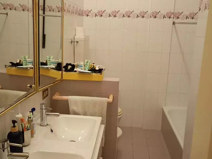 Immagine 16 di Pentalocale in vendita  in Piazza Fratelli Rosselli a Santarcangelo Di Romagna