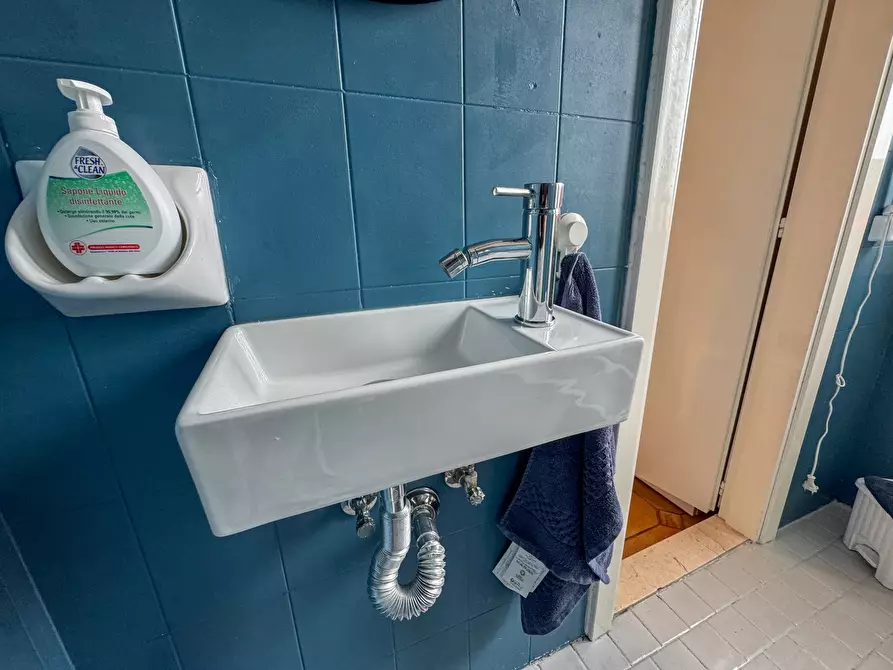 Immagine 27 di Bilocale in vendita  in Via Onofrio Tommasini 9 a Rimini