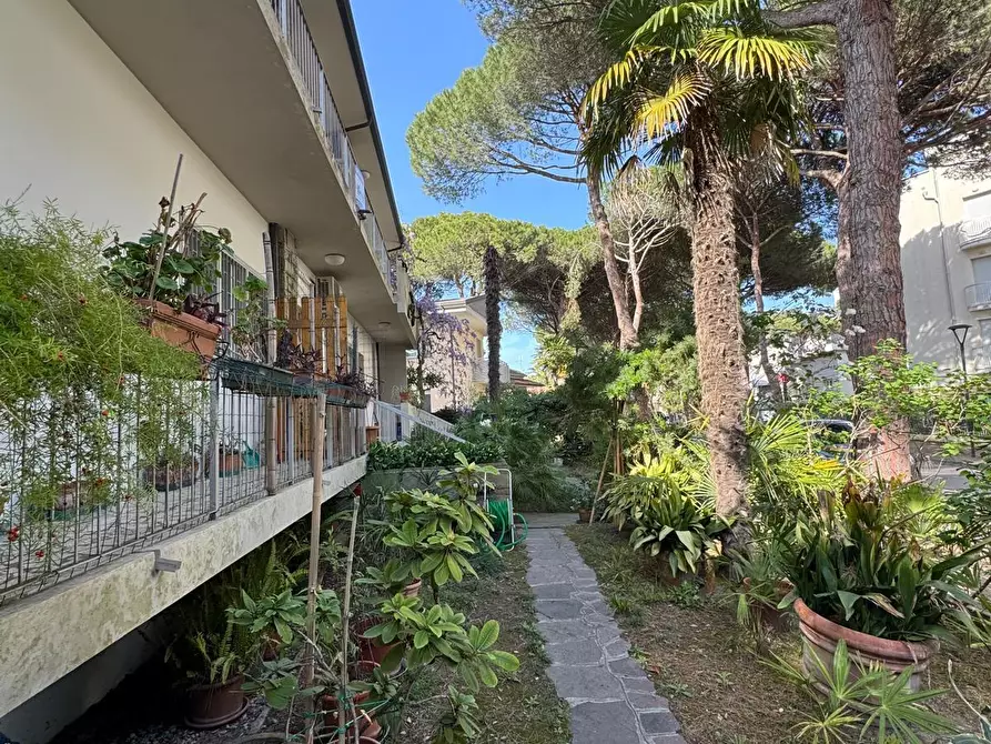 Immagine 12 di Pentalocale in vendita  in Viale Romagna 25 a Cervia