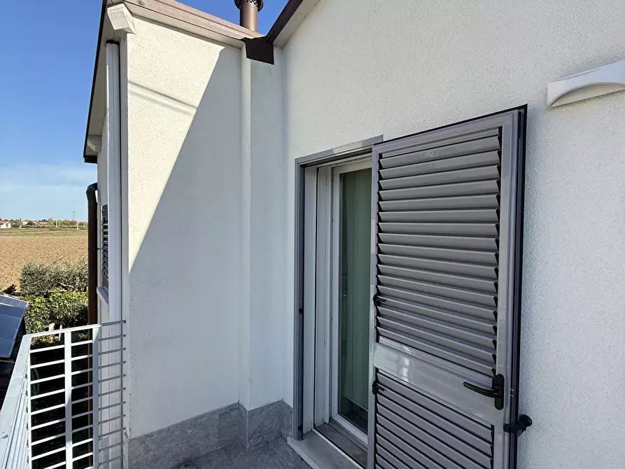 Immagine 81 di Villetta a schiera in vendita  in Via Vecchia Marecchia 199 a Santarcangelo Di Romagna