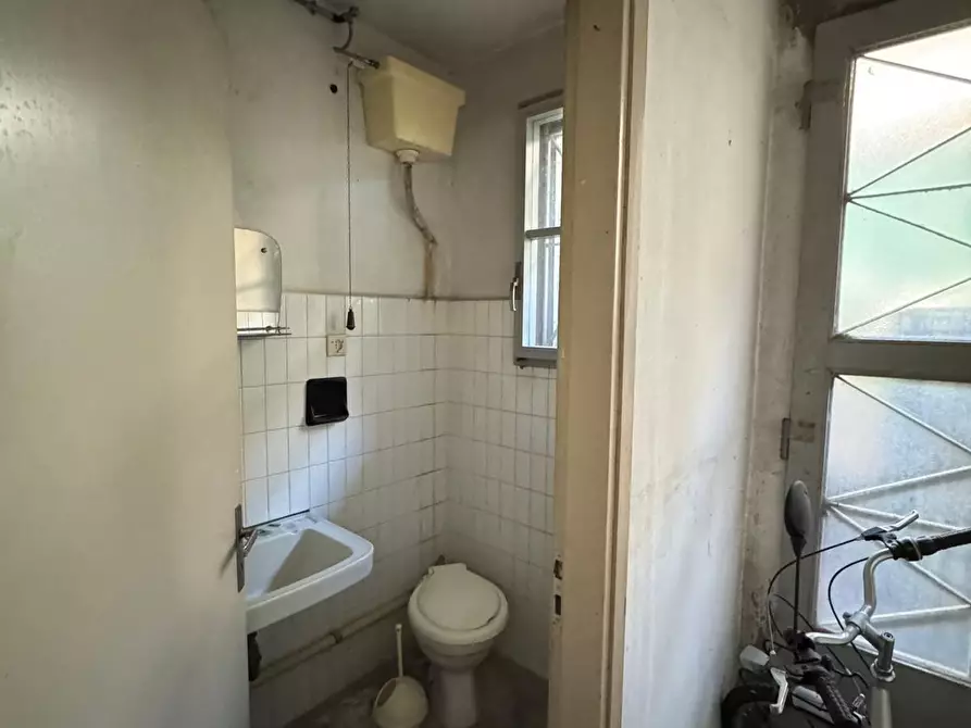 Immagine 15 di Pentalocale in vendita  in Viale Romagna 25 a Cervia
